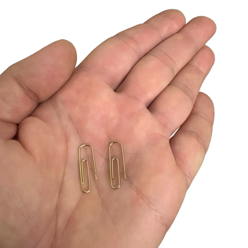 PaperClip Earrings gold 3/4 Inches held in a palm - 24jewels